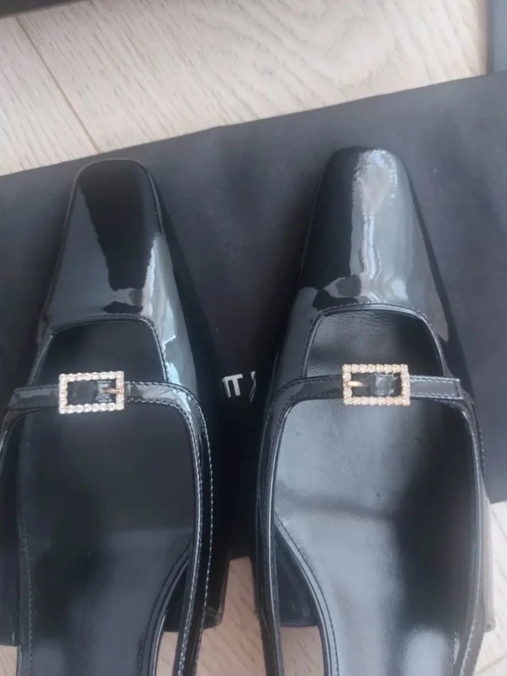 SAINT LAURENT
Blade 60 Patent Leather Slingback Pumps size 391/2 - Picture 7 of 12